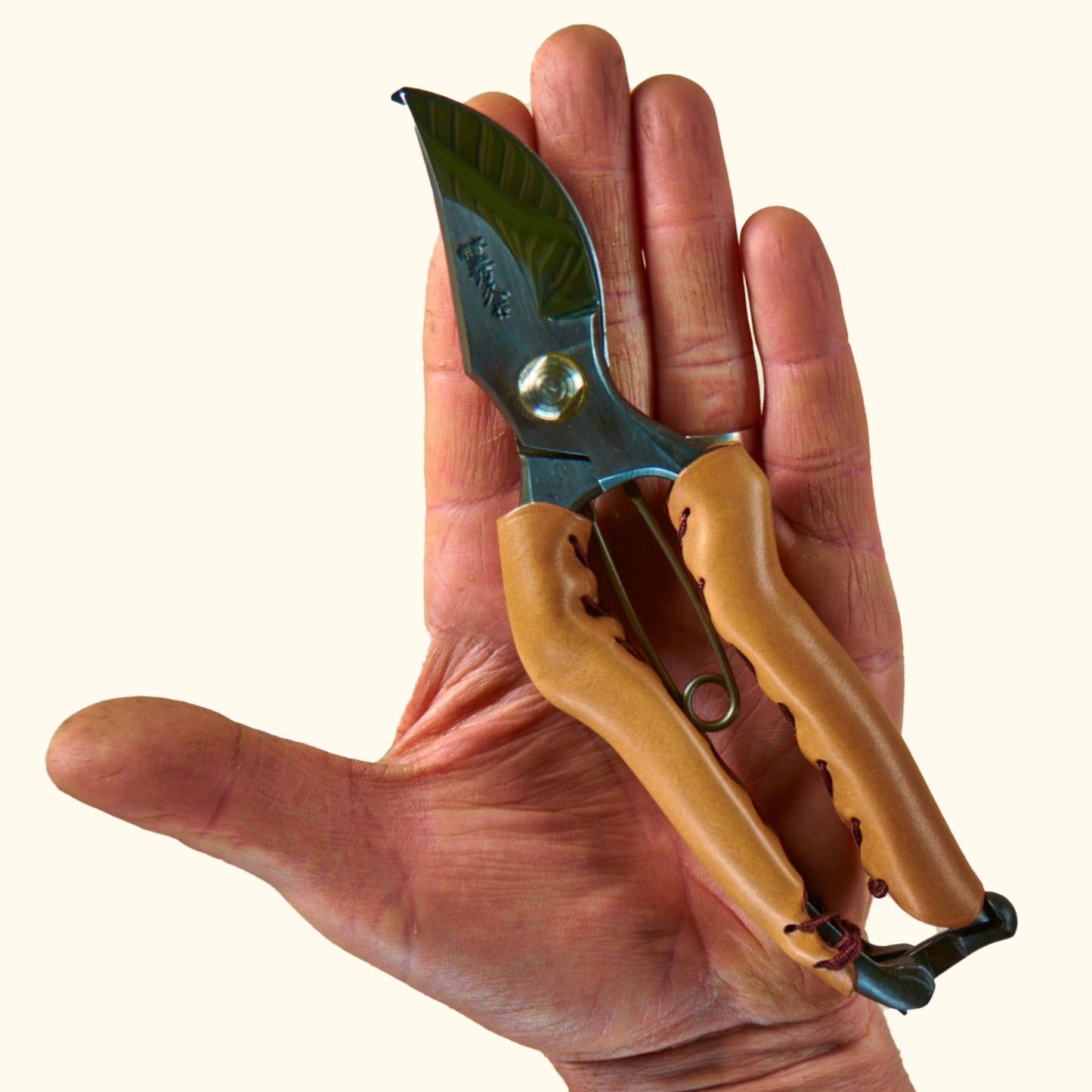 Hidehisa Secateurs with Italian Leather Trim